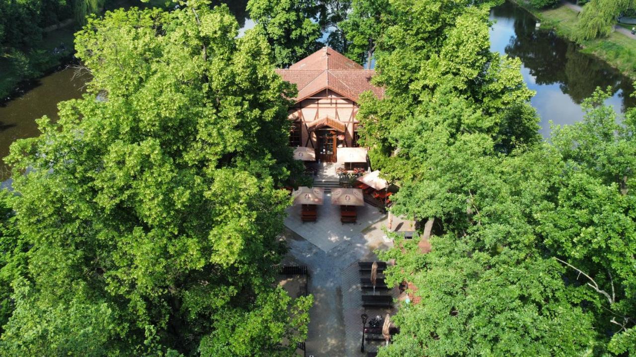 Penzion Restaurace Ostrov Písek Buitenkant foto